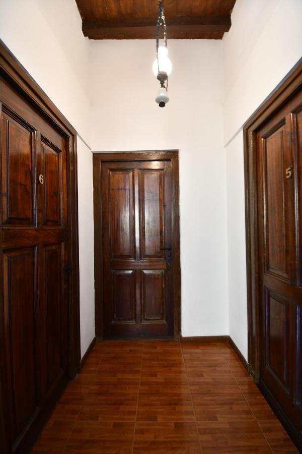 Hostal El Cerrito San Lorenzo سان لورينزو المظهر الخارجي الصورة