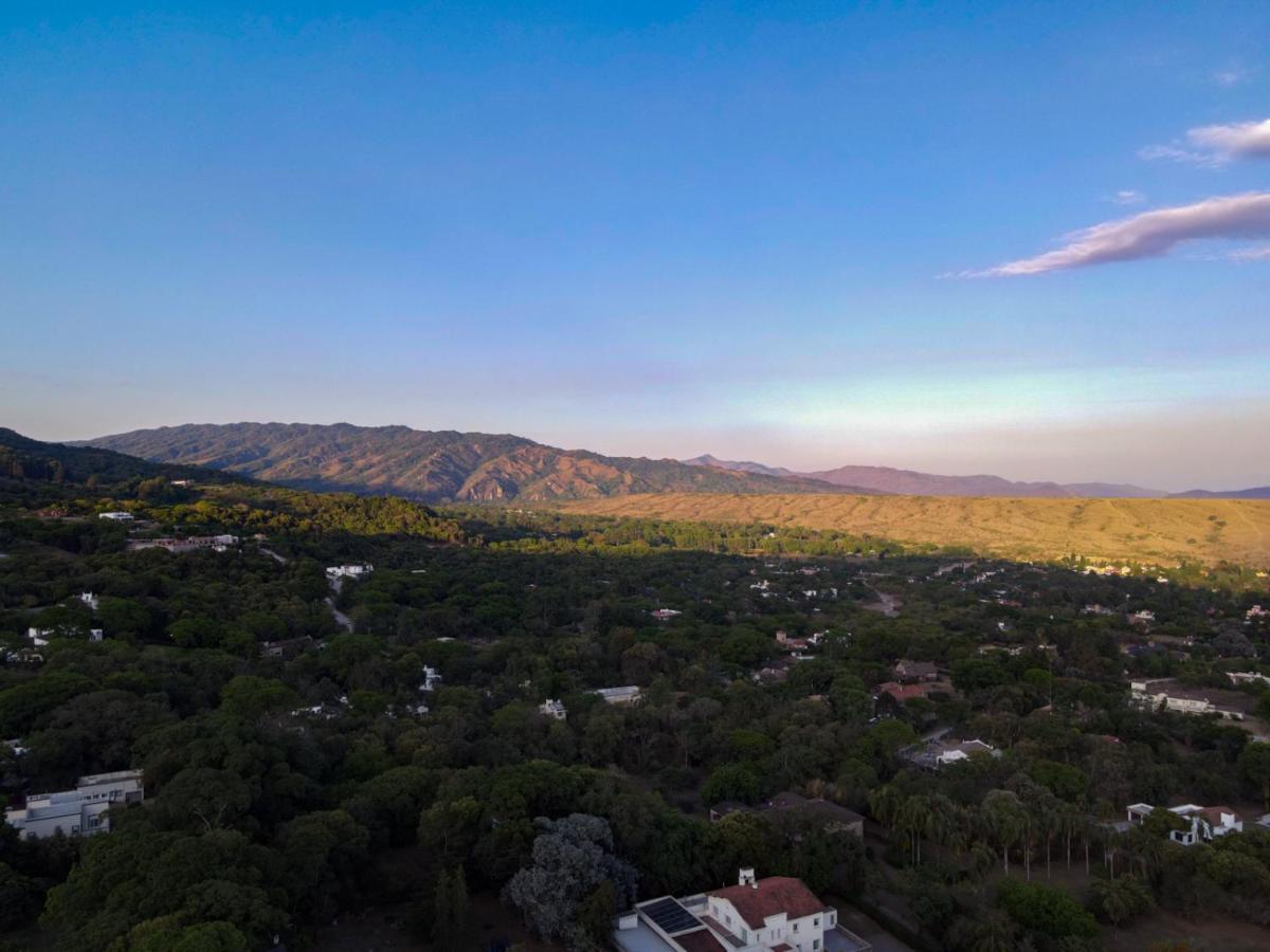 Hostal El Cerrito San Lorenzo سان لورينزو المظهر الخارجي الصورة