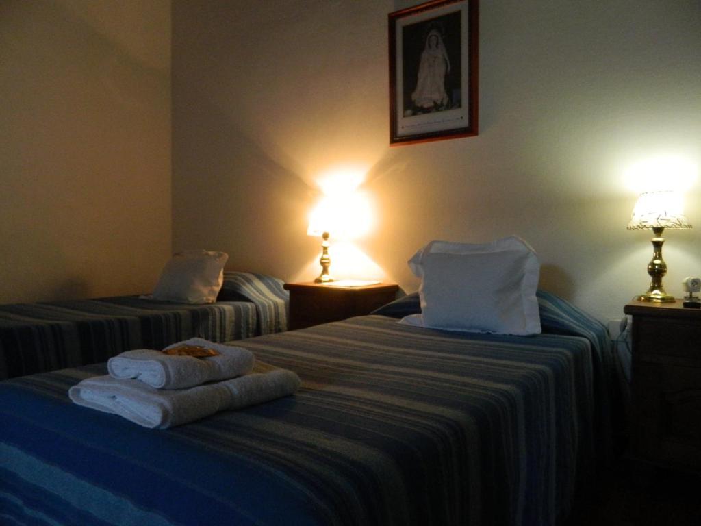 Hostal El Cerrito San Lorenzo سان لورينزو المظهر الخارجي الصورة
