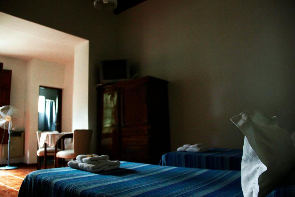 Hostal El Cerrito San Lorenzo سان لورينزو المظهر الخارجي الصورة