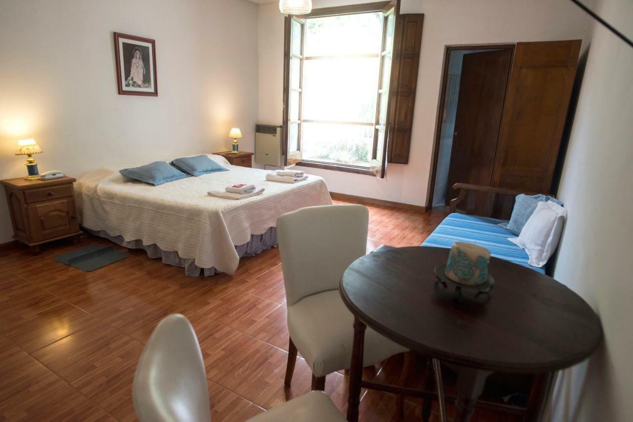 Hostal El Cerrito San Lorenzo سان لورينزو المظهر الخارجي الصورة
