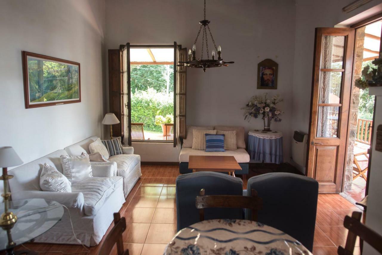 Hostal El Cerrito San Lorenzo سان لورينزو المظهر الخارجي الصورة