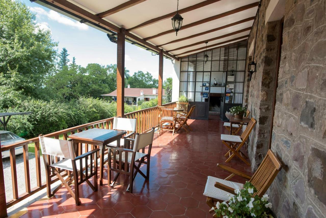 Hostal El Cerrito San Lorenzo سان لورينزو المظهر الخارجي الصورة